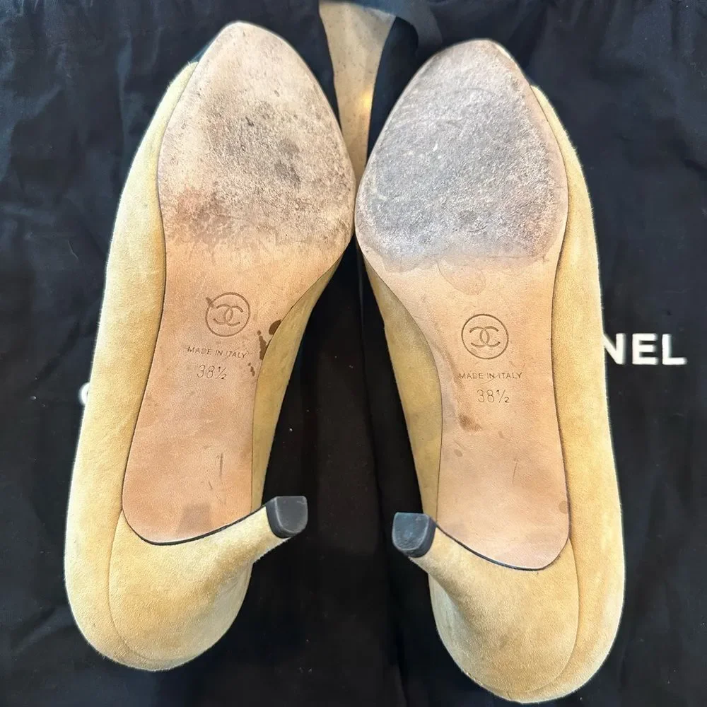 CHANEL Interlocking CC Logo Pumps Women's Size 38.5 - Picture 6 of 8